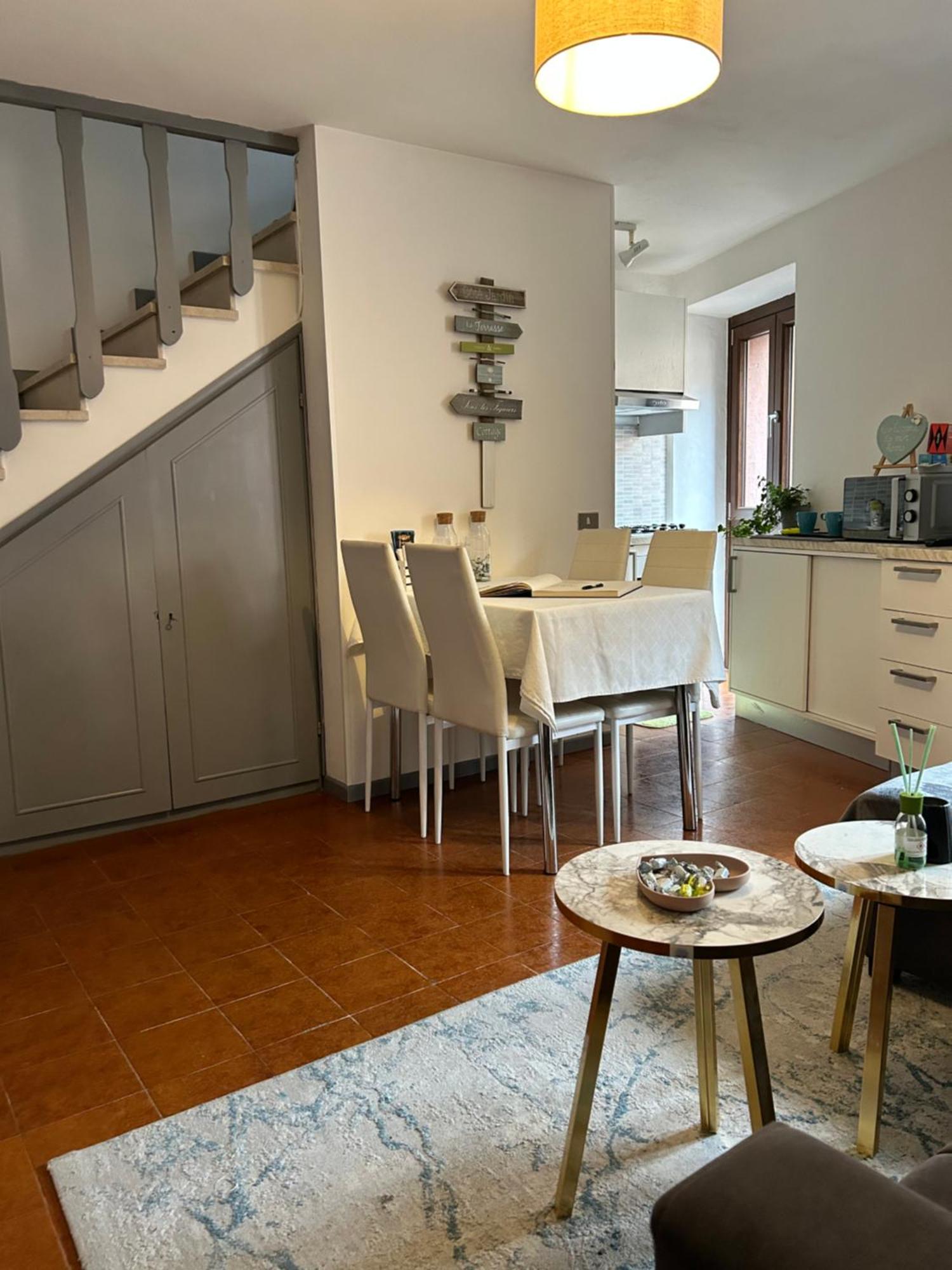 Apartamento Tua Duplex Saló Exterior foto